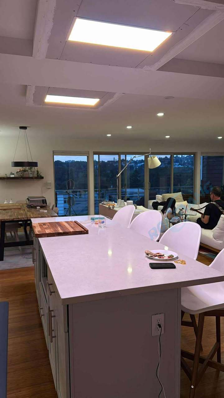 Últimos blogs de la empresa sobre Artificial Skylights in Renovation Projects
