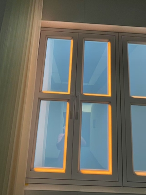 comprar Luz de ventana falsa inteligente CRI 95 montable en pared L1332*W781*H66mm Controlada por aplicación y mando a distancia para un ambiente natural Fabricación en línea