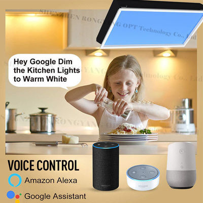 Luz de panel de techo LED AC 100 240V controlada por control remoto de la aplicación diseñada para iluminación comercial profesional