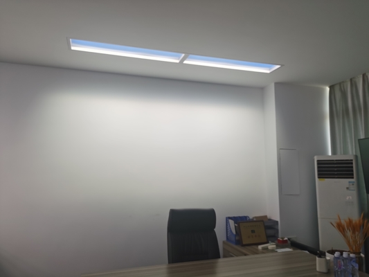 Modernos y elegantes ventanales artificiales de aluminio con temperatura de color claro de 2100K-7500K